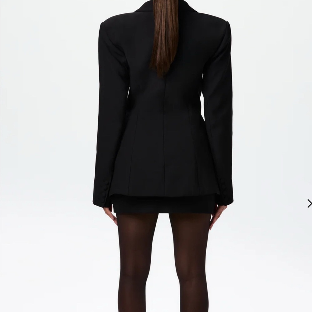 Black power shoulder Women's Blazer - Picture 5 of 6